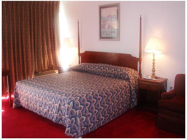 Red Carpet Inn Jesup Habitación foto